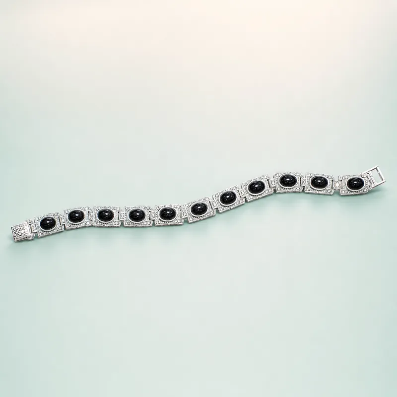 Black onyx oval-cabochon silver link bracelet - front - 925 Sterling Silver