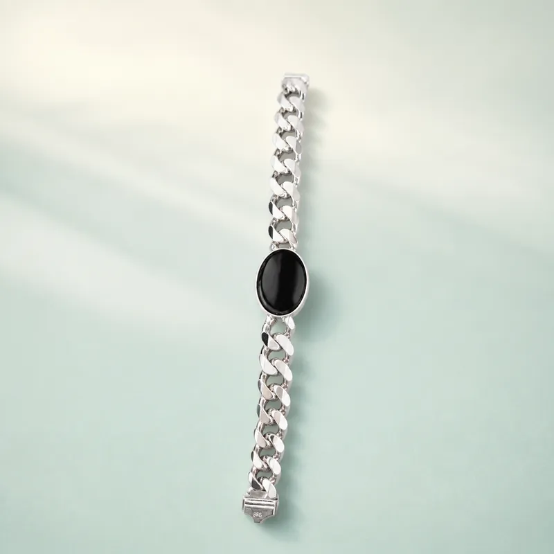 Carab Chain Bracelet (bright polished silver) - 925 Sterling Silver on seaglass background