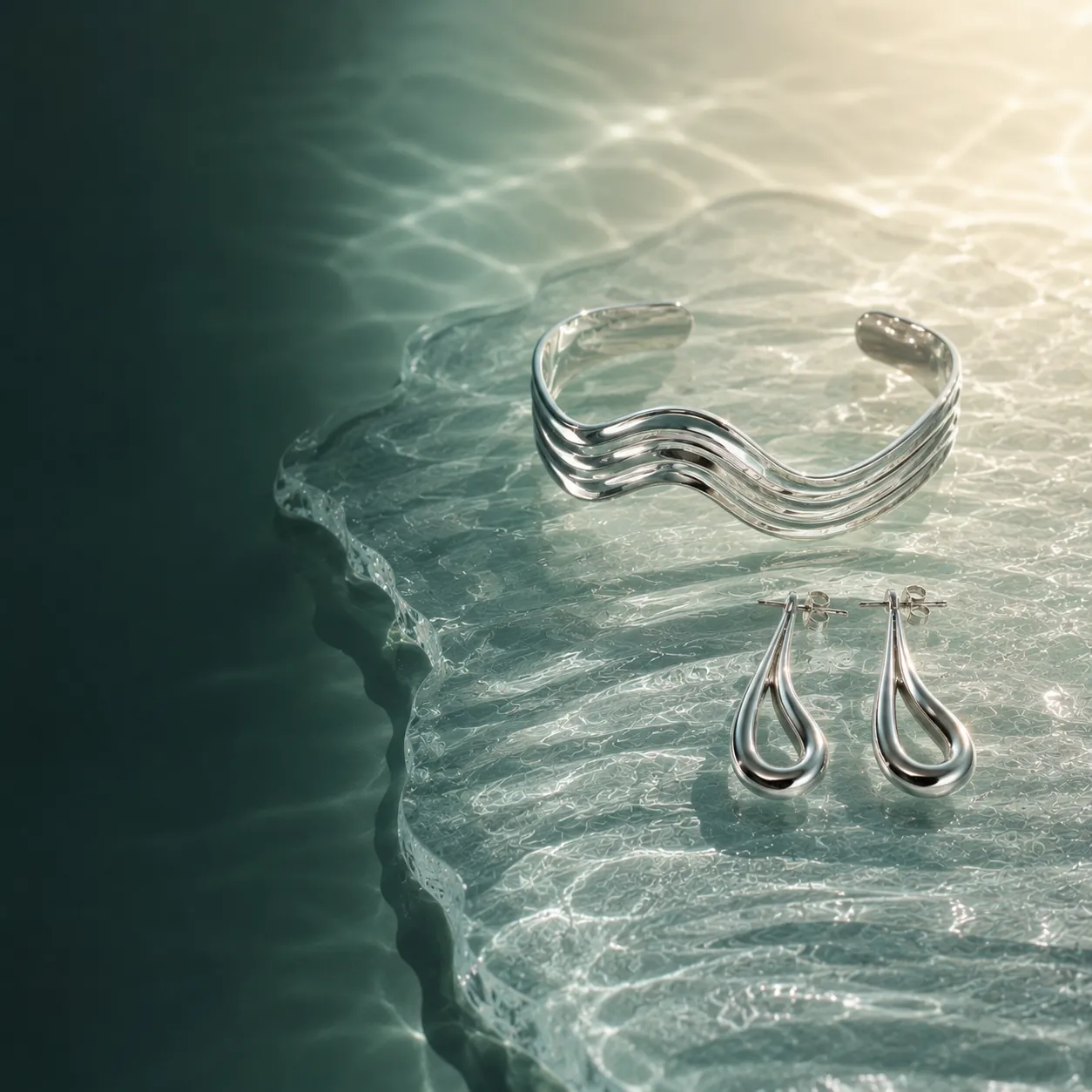 Marea collection tile  -  silver shaped by the sea